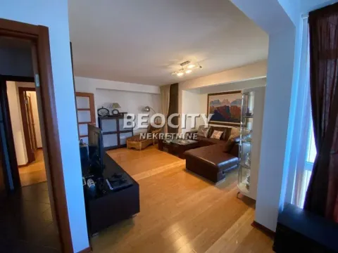 Prodaja, trosoban stan, 80m², Centar, Budva - image 15