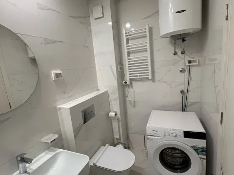 Izdavanje, jednosoban stan, 47m², Central Point, Podgorica - image 7