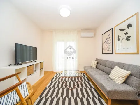 Izdavanje, jednosoban stan, 40m², Pobrežje, Podgorica - image 3