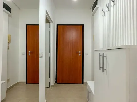 Prodaja, jednosoban stan, 24m², Autobuska stanica, Podgorica - image 8