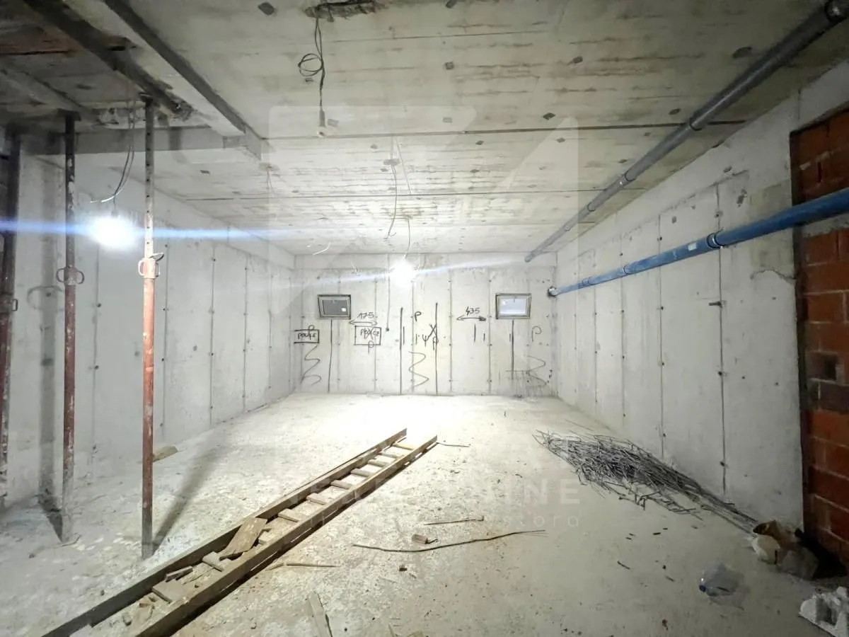 Rent, office space, 94m², Central Point, Podgorica