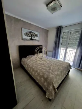 Izdavanje, dvosoban stan, 57m², Stari grad, Novi Sad - image 5
