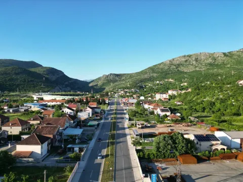 Zemljište in Zlatica