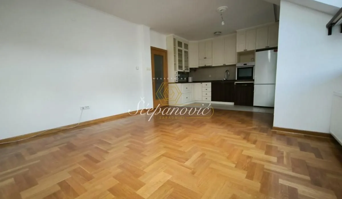 Prodaja, trosoban stan, 70m², Podbara, Novi Sad Sve Podlokacije