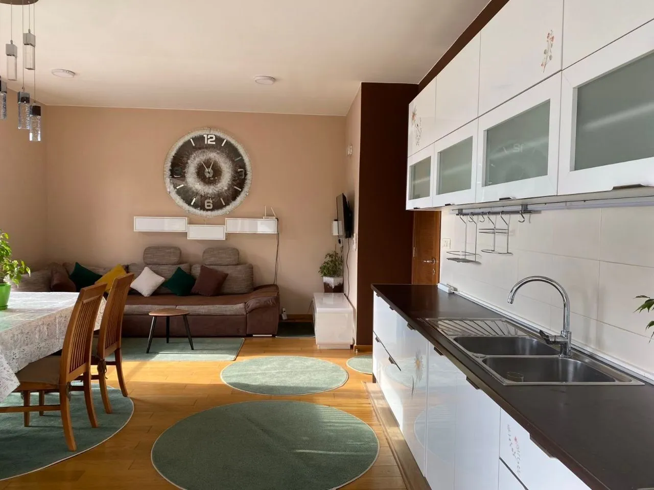 Rent, two bedroom apartment, 75m², Seljanovo, Tivat