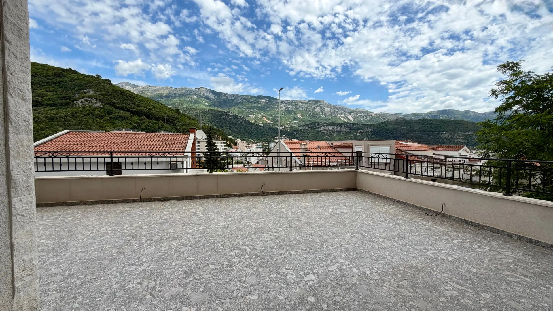 Sale, one bedroom apartment, 47m², Babin Do, Budva