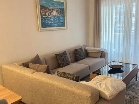Izdavanje, stan, 72m², City Kvart, Podgorica - image 1