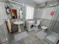 Rent, four bedroom apartment, 140m², Tološi, Podgorica - image 8