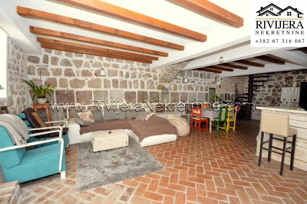 Prodaja, dvosoban stan, 106m², Centar, Herceg Novi