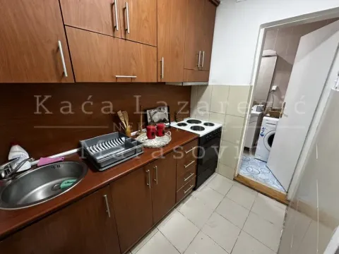 Rent, one bedroom apartment, 33m², Vračar Centar, Vračar Sve Podlokacije - image 8