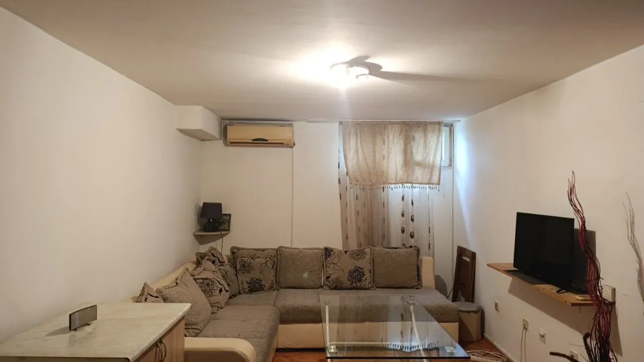 Rent, one bedroom apartment, 40m², Stari Aerodrom, Podgorica