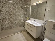 Izdavanje, dvosoban stan, 90m², Preko Morače, Podgorica - image 10