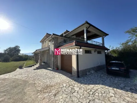 Izdavanje, kuća, 220m², Pričelje, Podgorica - image 3