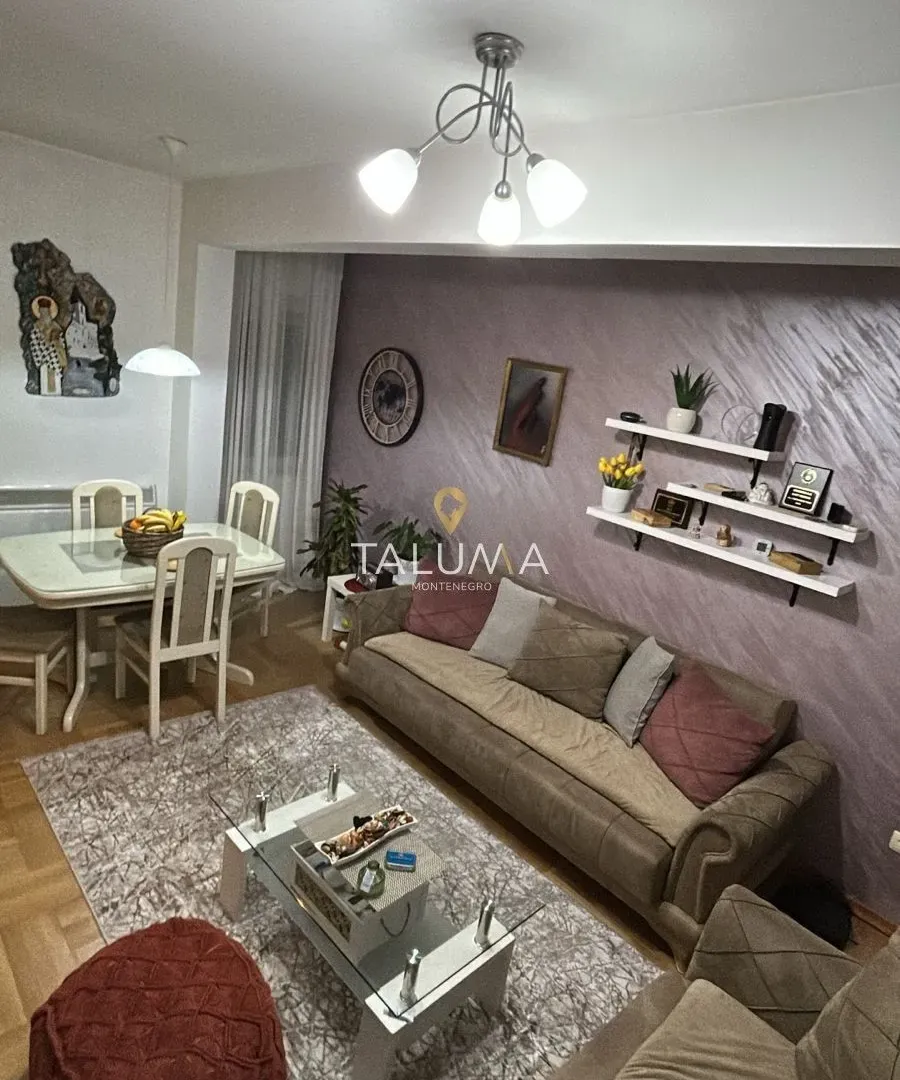 Prodaja, dvosoban stan, 72m², Momišići, Podgorica