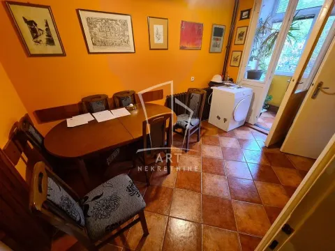 Izdavanje, trosoban stan, 72m², Vračar Sve Podlokacije, Beograd - image 9