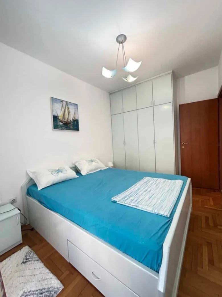 Izdavanje, dvosoban stan, 60m², Preko Morače, Podgorica
