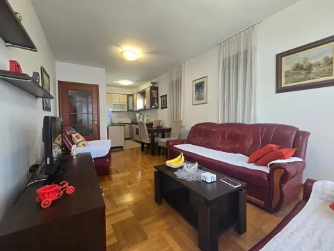 Prodaja, jednosoban stan, 52m², Centar, Nikšić - image 3