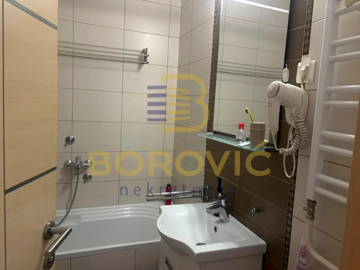 Rent, two bedroom apartment, 41m², Stari Grad, Beograd