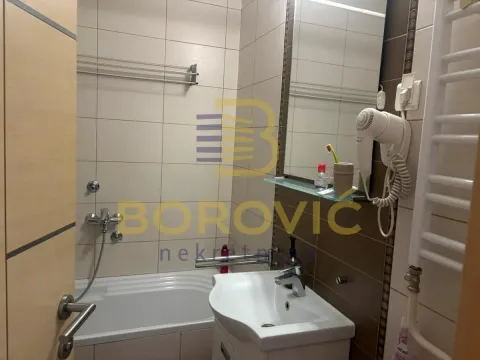 Rent, two bedroom apartment, 41m², Stari Grad, Beograd - image 10