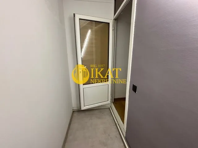 Izdavanje, kuća, 22m², Zemun Centar, Zemun Sve Podlokacije