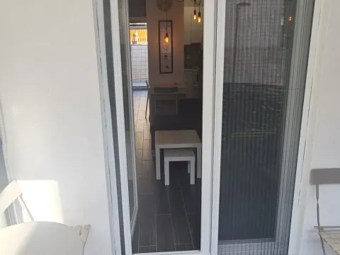 Izdavanje, jednosoban stan, 24m², Đenovići, Herceg Novi - image 6