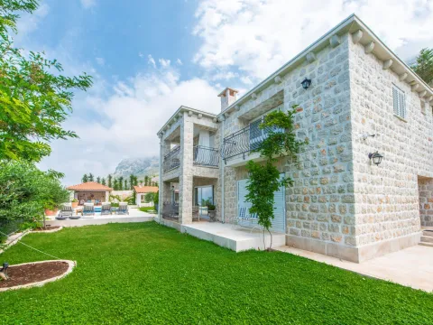 Izdavanje, kuća, 350m², Budva, Crna Gora - image 2