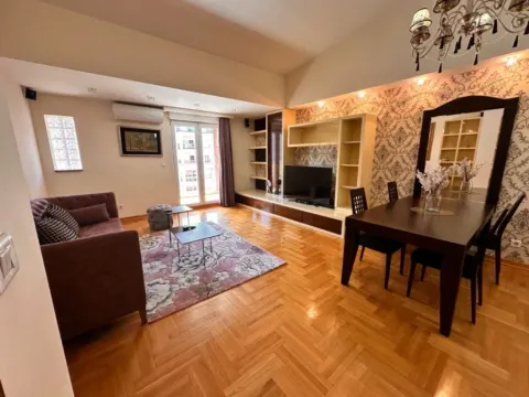 Izdavanje, dvosoban stan, 92m², City Kvart, Podgorica - image 1