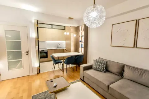 Rent, one bedroom apartment, 50m², Centar, Tivat - image 9