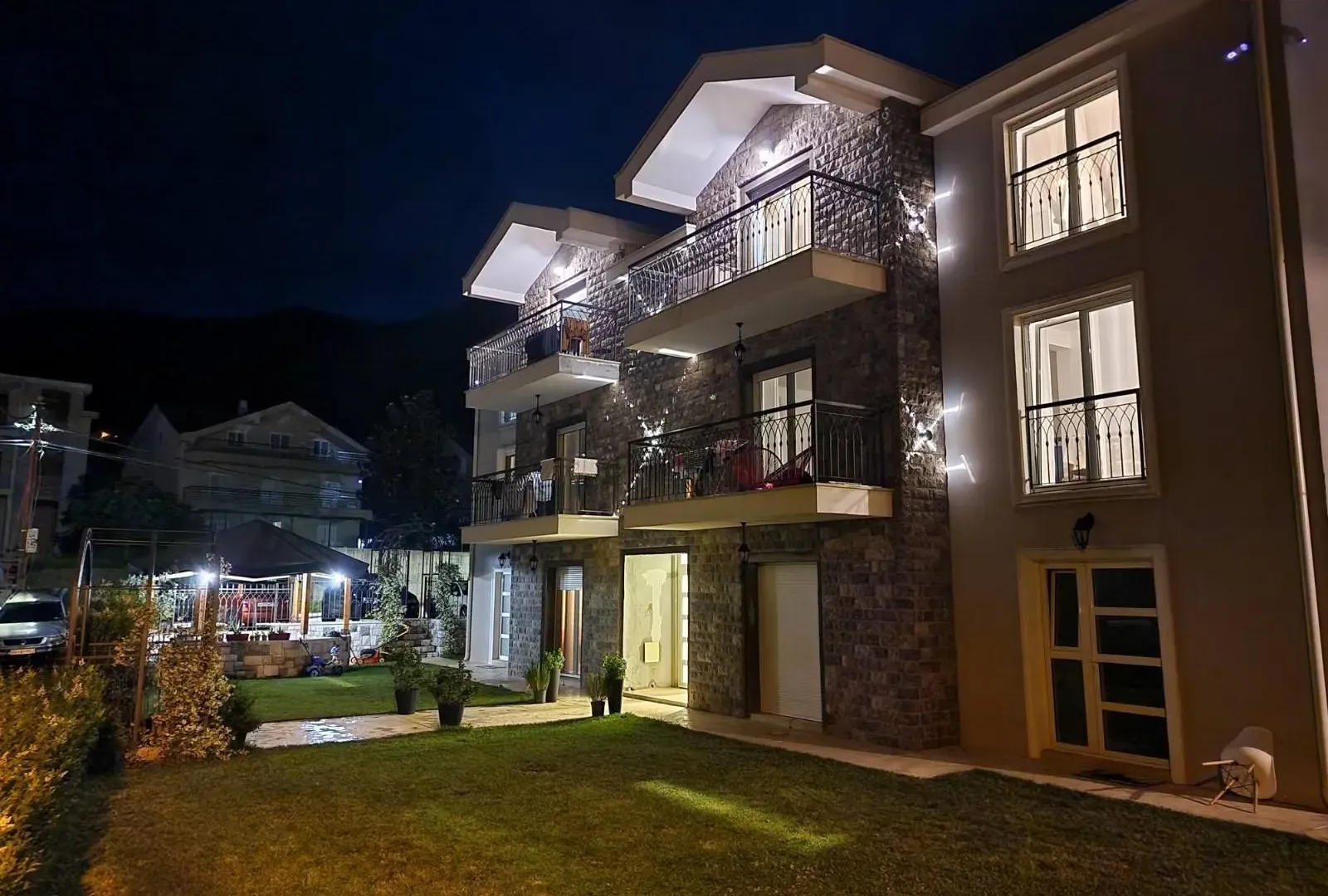 Sale, house, 480m², Tivat, Crna Gora