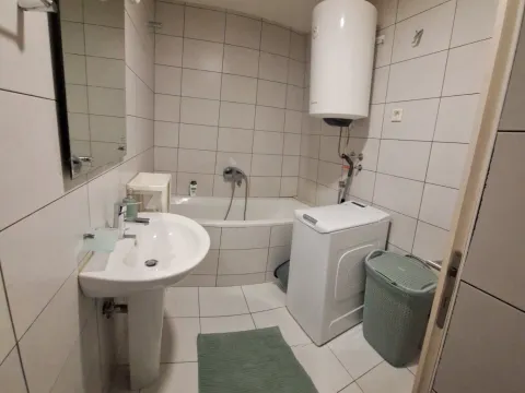 Izdavanje, garsonjera, 25m², Zabjelo, Podgorica - image 4