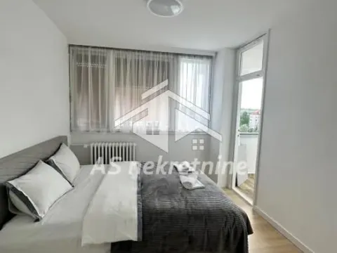 Izdavanje, trosoban stan, 60m², Novi Beograd Blok 1 Fontana, Novi Beograd Sve Podlokacije - image 11