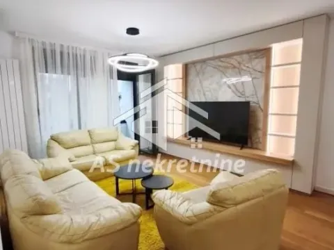 Rent, three bedroom apartment, 65m², Južni Bulevar, Vračar Sve Podlokacije - image 2