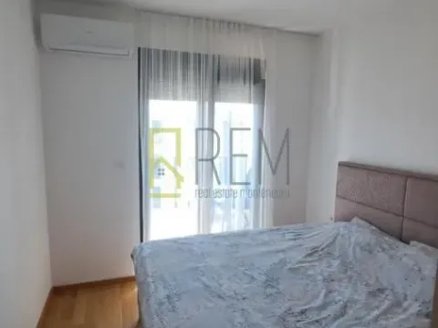 Prodaja, jednosoban stan, 45m², City Kvart, Podgorica - image 4