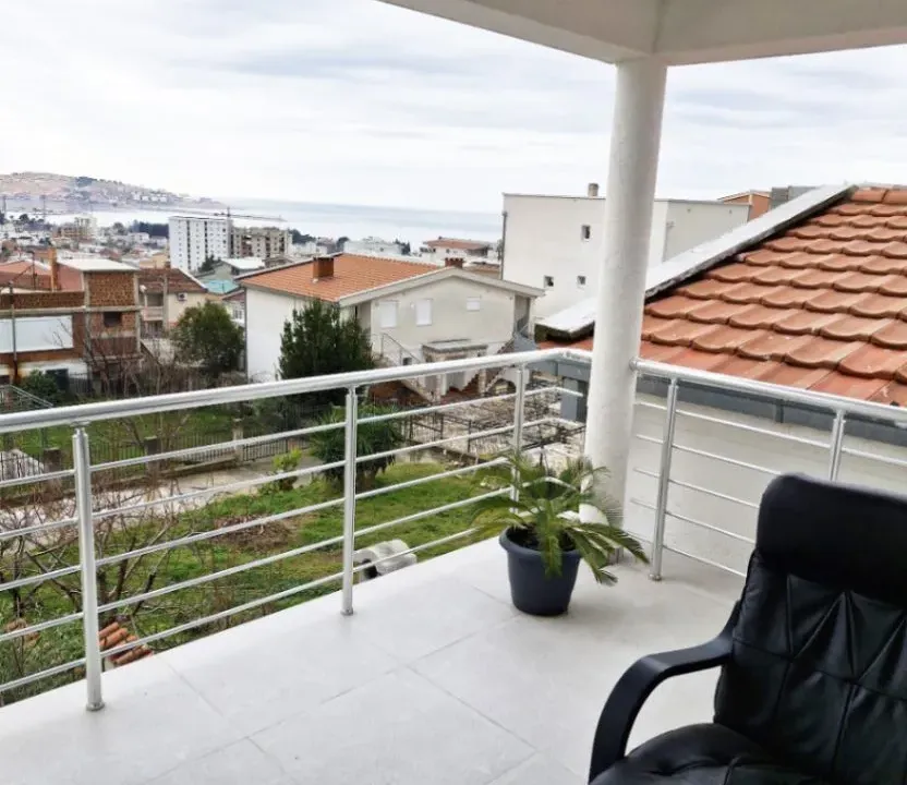 Prodaja, kuća, 127m², Šušanj, Bar