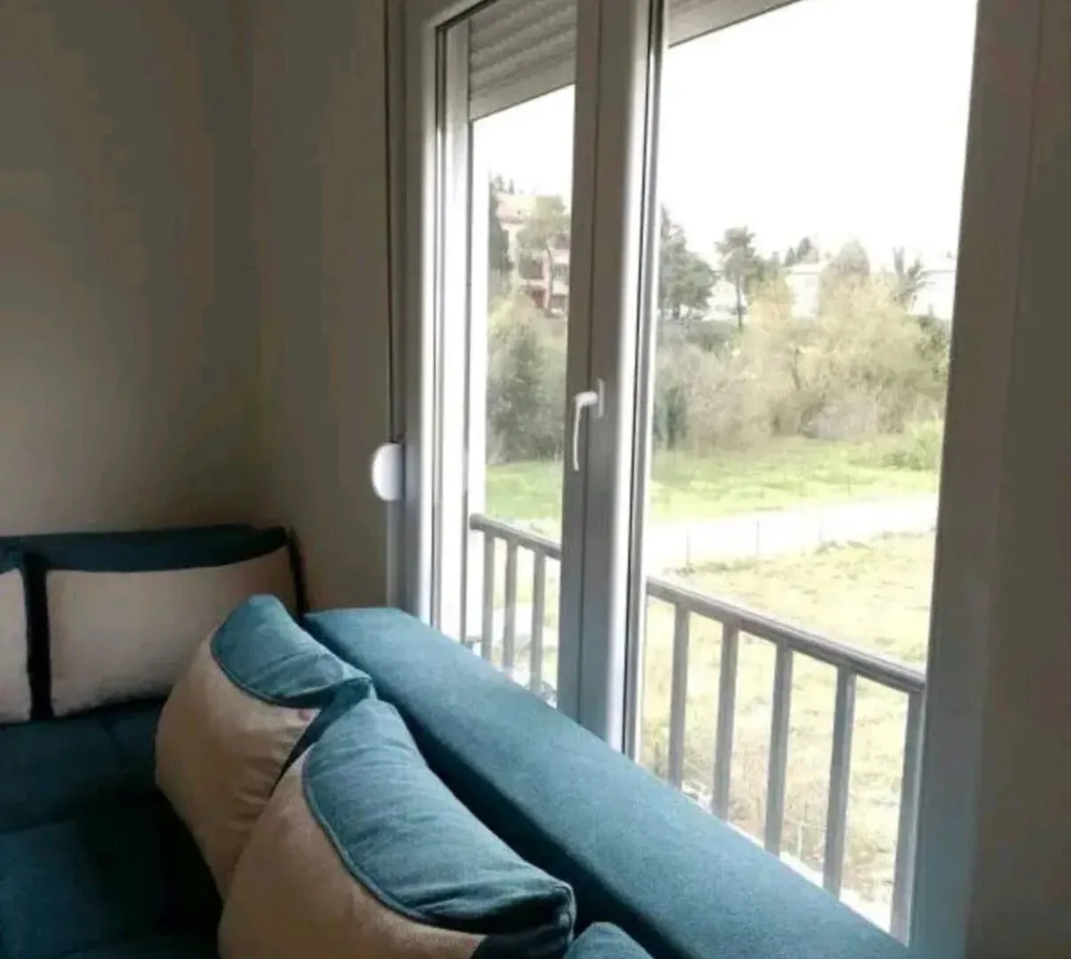 Rent, studio apartment, 33m², Drač, Podgorica
