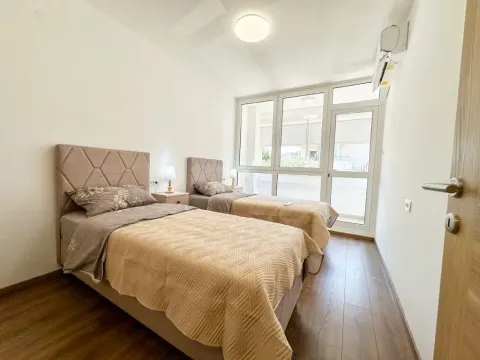 Rent, three bedroom apartment, 110m², Tološka šuma, Podgorica - image 6