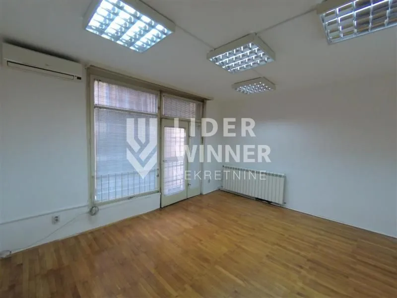 Prodaja, trosoban stan, 70m², Vukov Spomenik, Zvezdara Sve Podlokacije