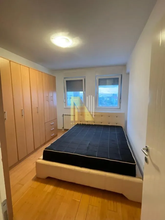 Izdavanje, jednosoban stan, 37m², Socijalno, Novi Sad Sve Podlokacije