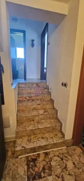 Prodaja, kuća, 208m², Tološi, Podgorica - image 17