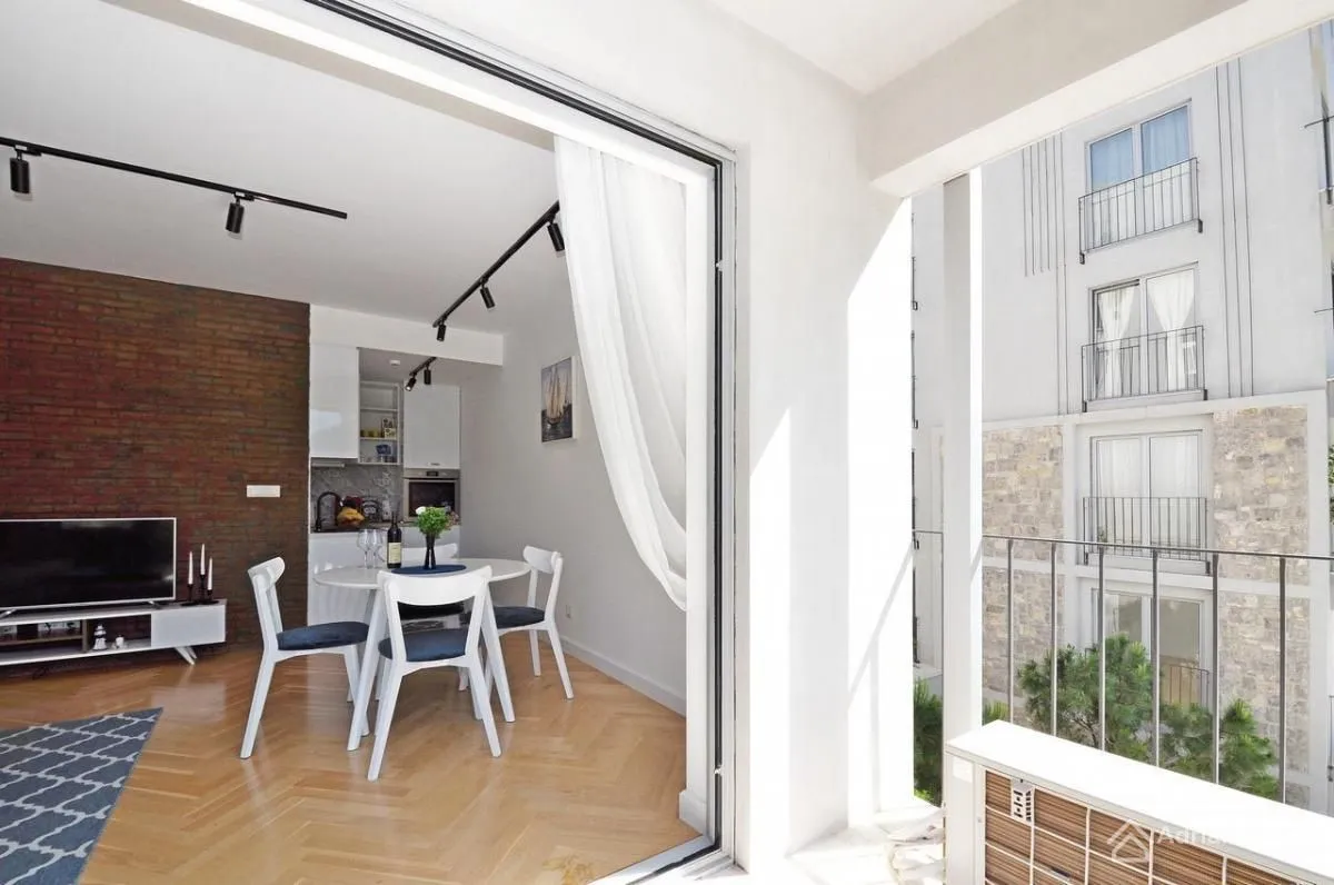 Prodaja, jednosoban stan, 52m², Dobrota, Kotor