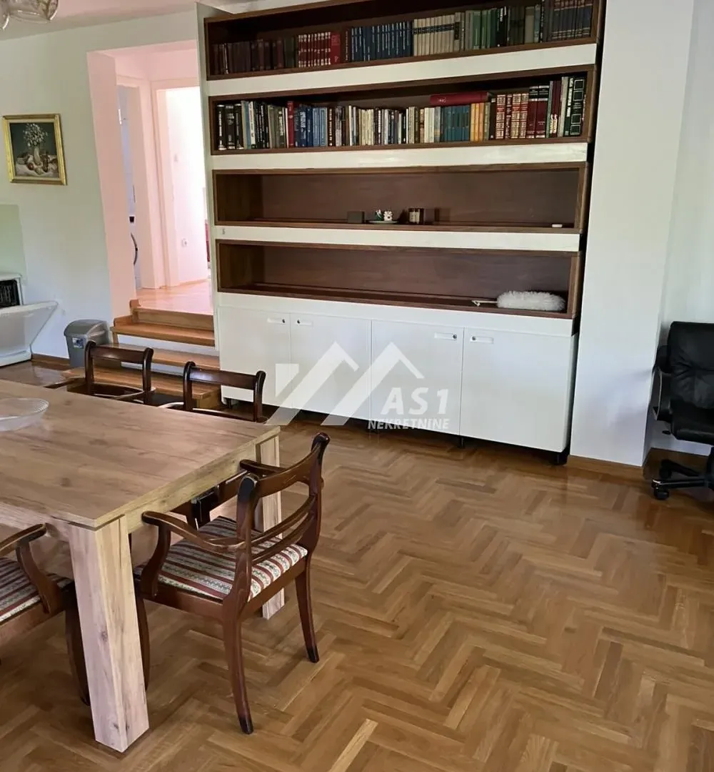 Rent, four bedroom apartment, 120m², Stari Majur, Petrovaradin