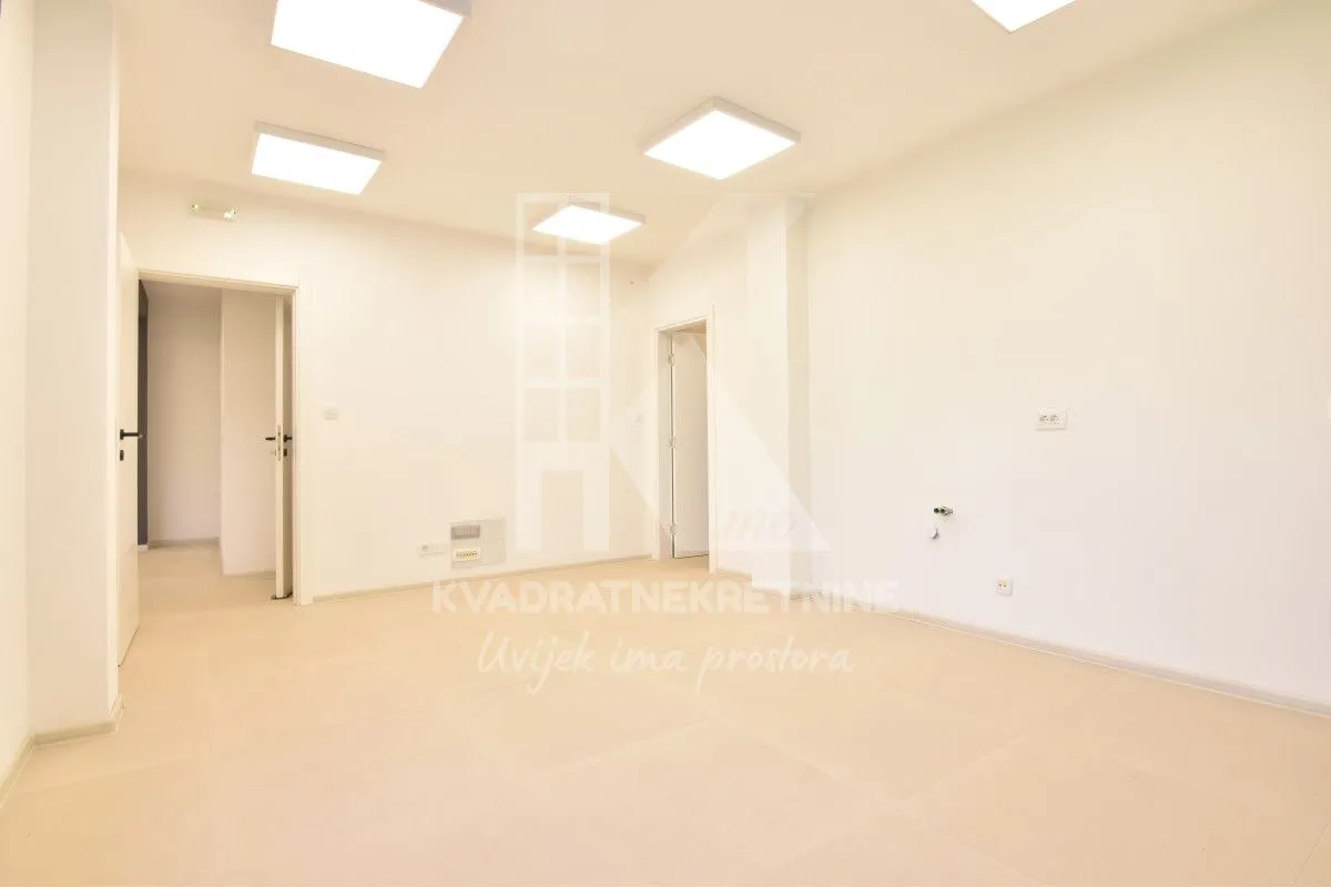 Rent, office space, 80m², Centar, Podgorica
