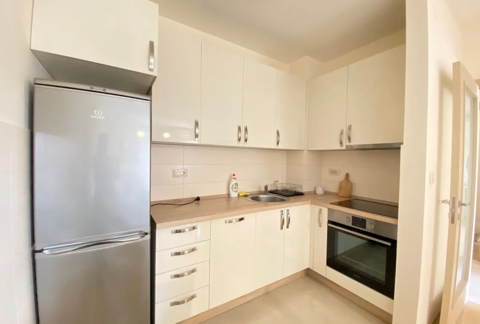 Izdavanje, jednosoban stan, 48m², City Kvart, Podgorica