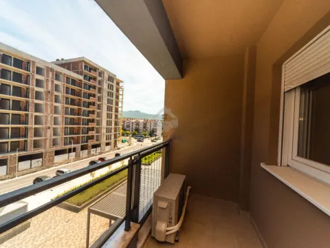 Prodaja, jednosoban stan, 48m², Stari Aerodrom, Podgorica - image 7