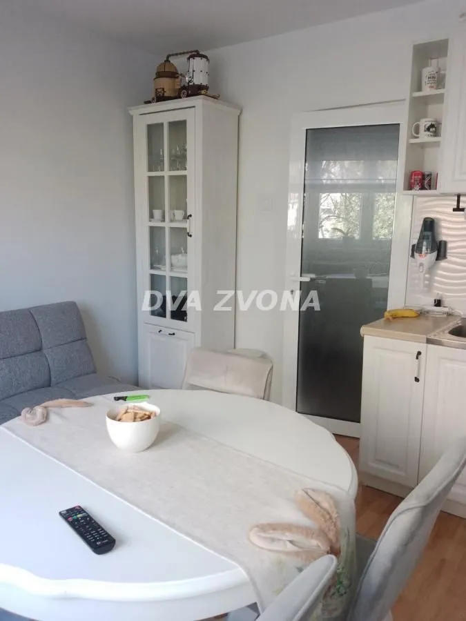 Prodaja, jednosoban stan, 32m², Detelinara, Novi Sad Sve Podlokacije