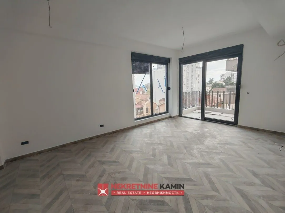 Sale, two bedroom apartment, 70m², Centar, Budva