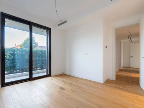 Prodaja, trosoban stan, 137m², Stara Varoš, Podgorica - image 13