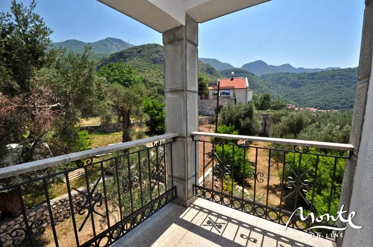 Sale, house, 644m², Pržno, Budva