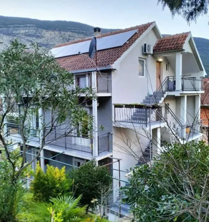 Sale, two bedroom apartment, 72m², Igalo, Herceg Novi