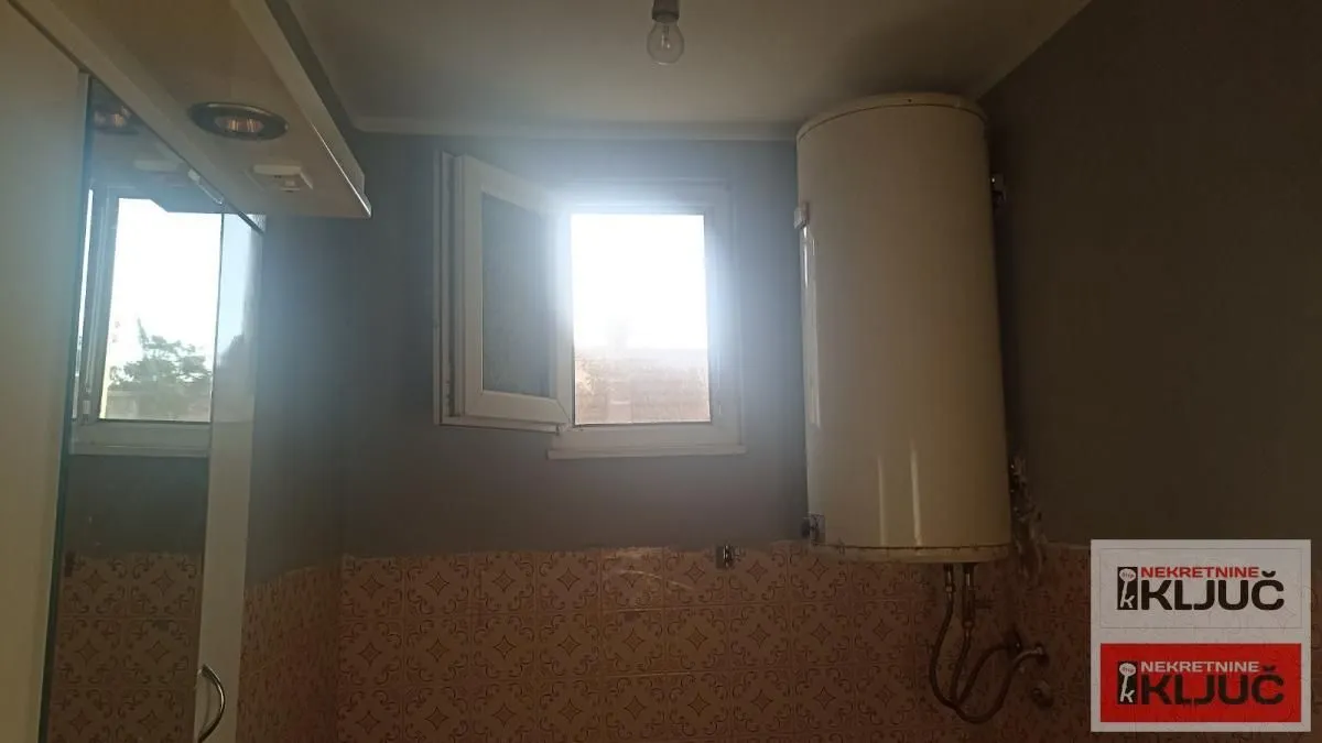 Prodaja, kuća, 148m², Futog, Novi Sad Sve Podlokacije
